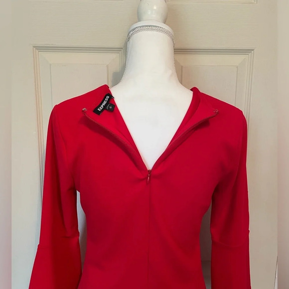 Express Keyhole Bell 3/4 Sleeve Solid Red Above Knee Women’s Small Dress - Picture 12 of 13